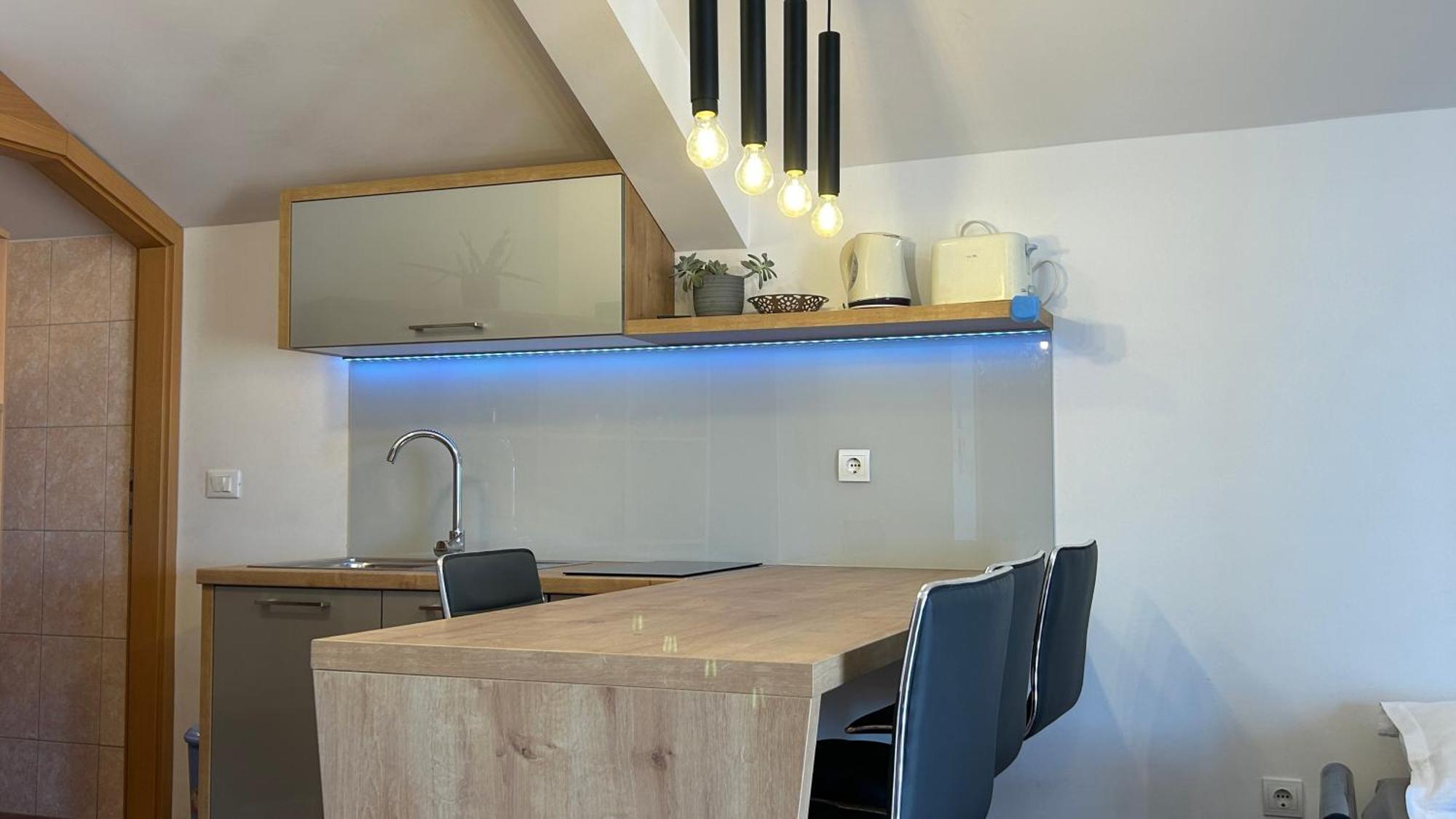 Apartman Senka Подгора Екстер'єр фото